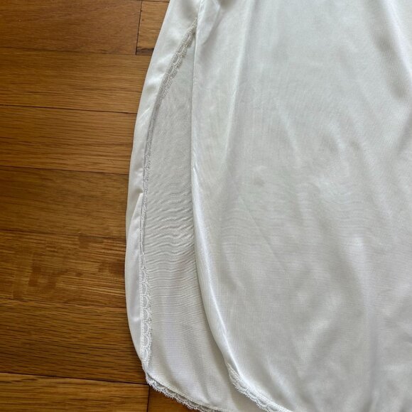 Vintage Vanity Fair White Nylon Half Slip Skirt - Picture 8 of 9
